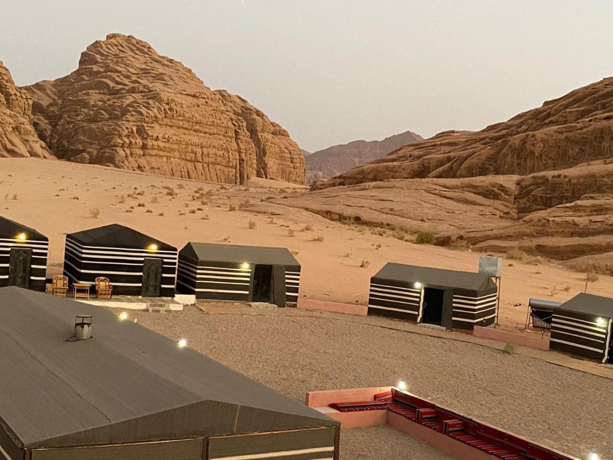 Zarb Desert Camp Wadi Rum Ngoại thất bức ảnh
